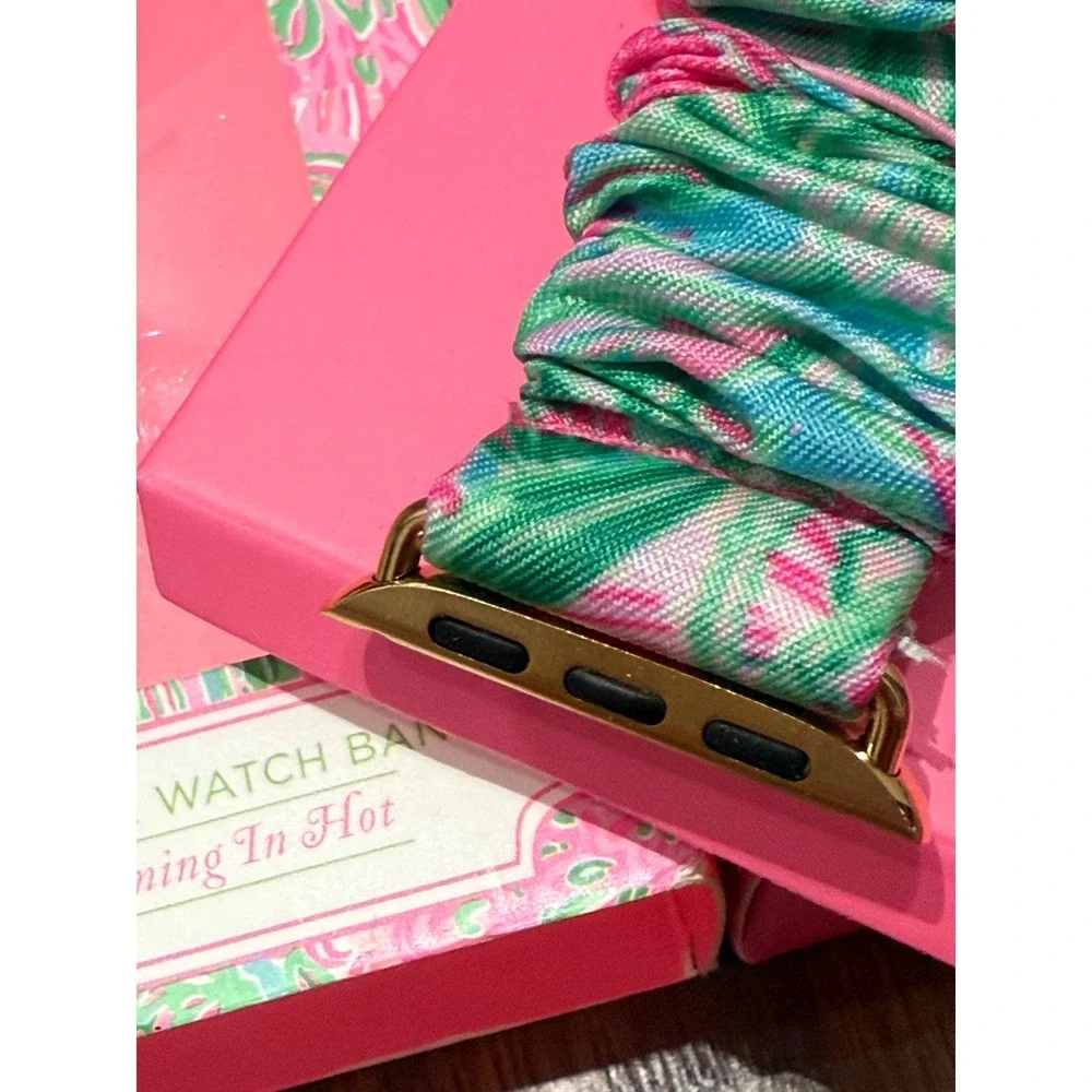 Lilly Pulitzer Scrunchie‎ Apple Watch Band 38mm 40mm Coming In Hot Flamingo Palm